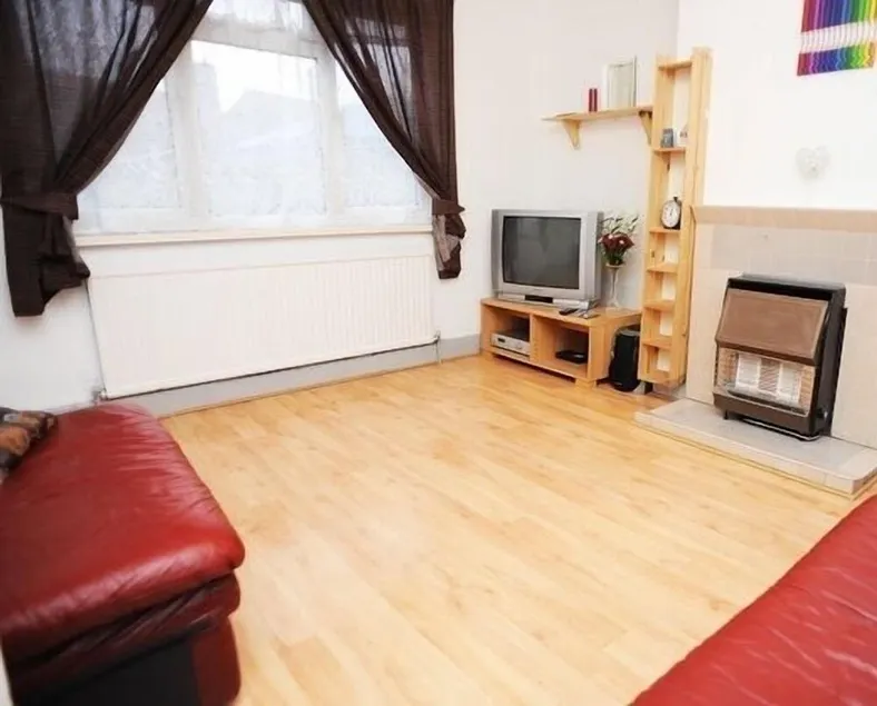 Mysigt Self Serviced 2Bedroom - Image 1