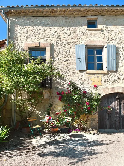Ferie i det sydlige Ardeche i et smukt gammelt stenhus - Image 1