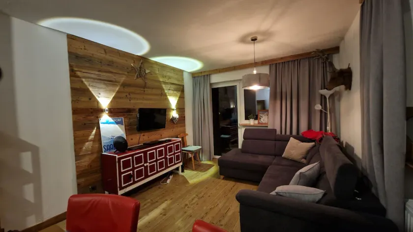 Gemütliche Ferienwohnung in Saalbach, modernes Badezm,  neue 2 doppel Schlafzmr - Image 1