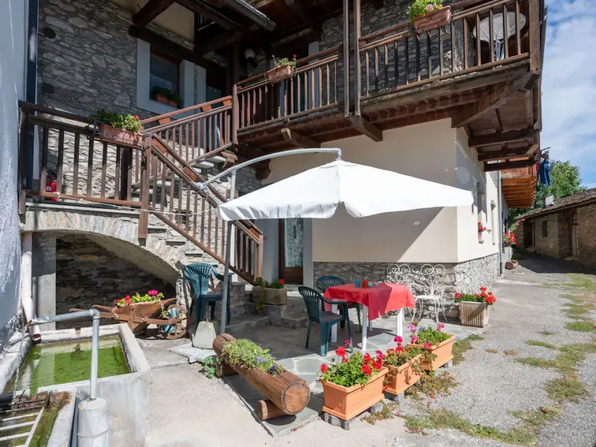 GRAND SARRIOD - ONE BEDROOM - Image 1
