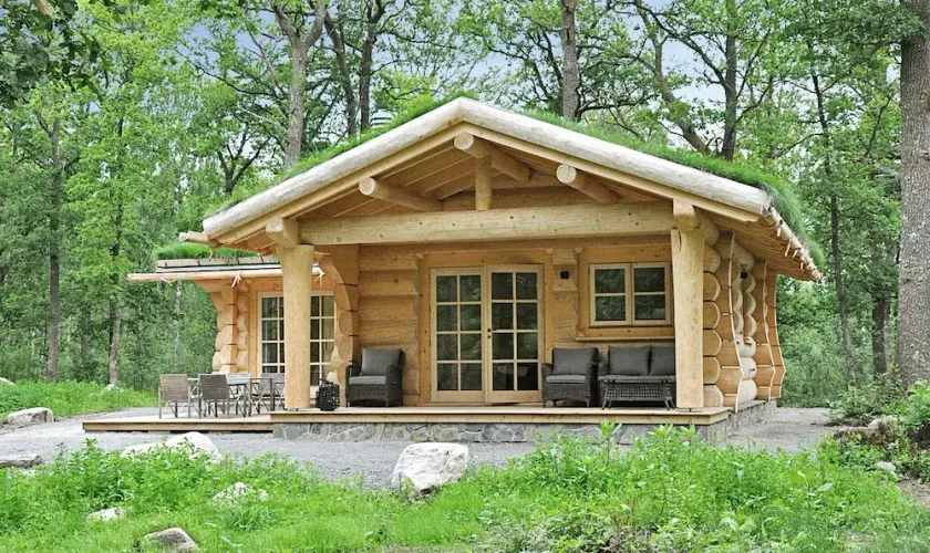 Beautiful and intimate cabin, open fireplace, close to nature. Pet friendly. - Image 1