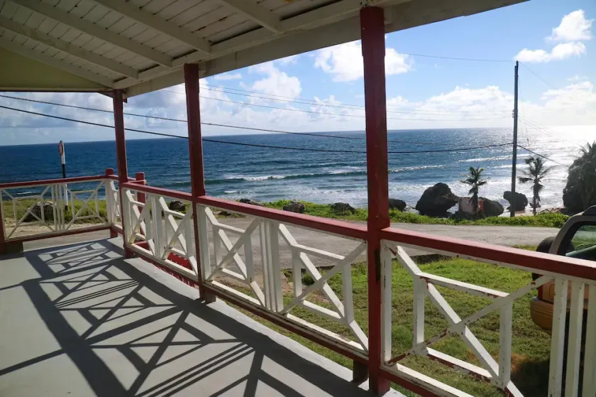 Bathsheba, 4 Bedroom Oceanside Family Getaway. Walk to beach and Soup Bowl. - Image 1