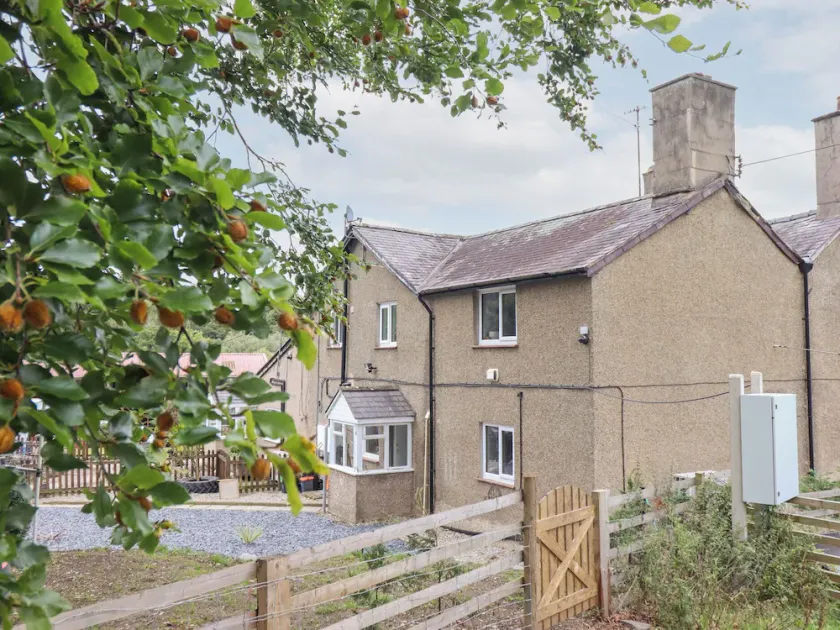 Plas Yn Bonwm - Image 1