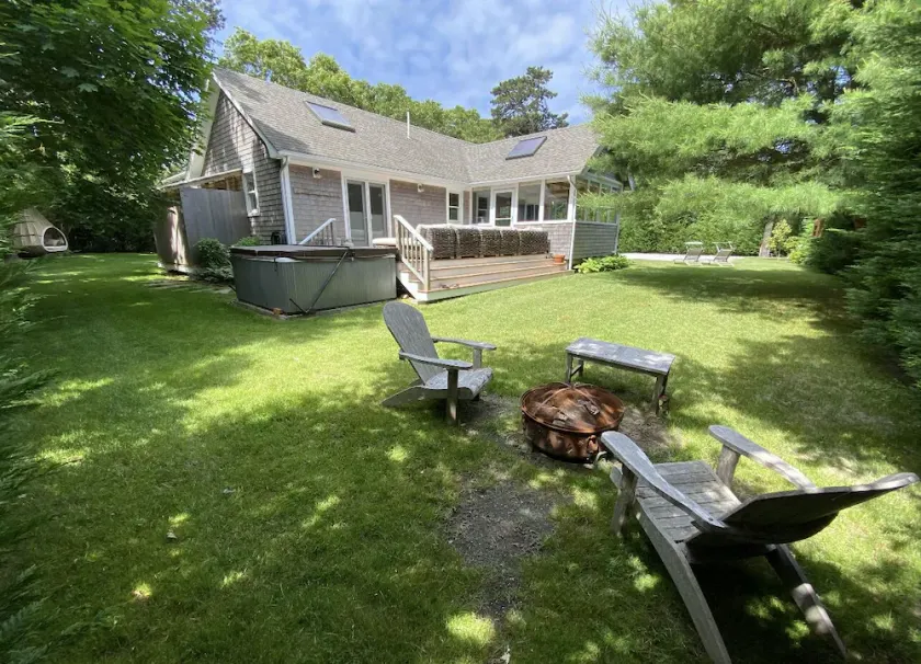 ** Vineyard Vacation Retreat ** with NEW HOT TUB - Image 1