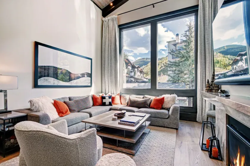 Elegant 3 Bedroom Condo Lodge at Vail - Image 1