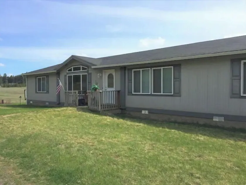 3B2B in Goldendale - Image 1
