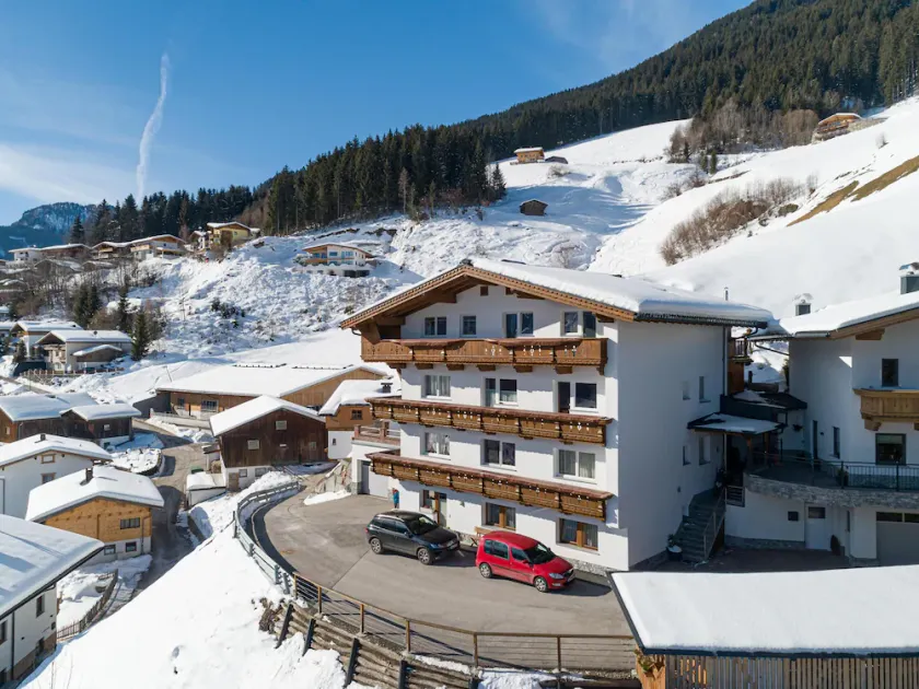 Schönes Ferienhaus mit Blick auf die Alpen - Image 1