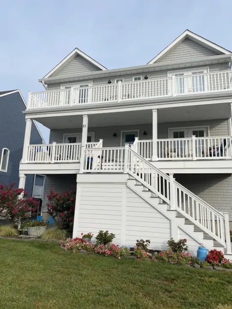 Underbart nytt hem i Monmouth Beach uthyres - Image 1