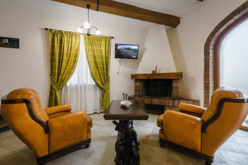 Country House in the heart of Tuscany, near Terme, free Wifi - Image 1
