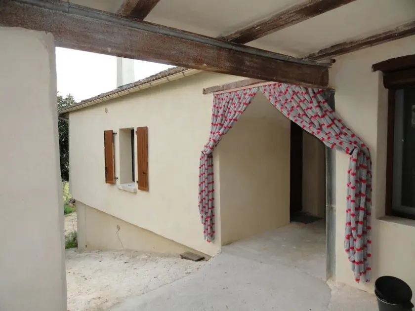 House - Image 1