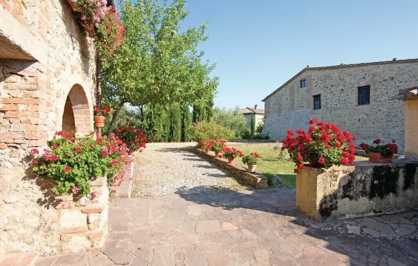 La Palazzina, Ville Di Corsano, Home And Pool - Image 1