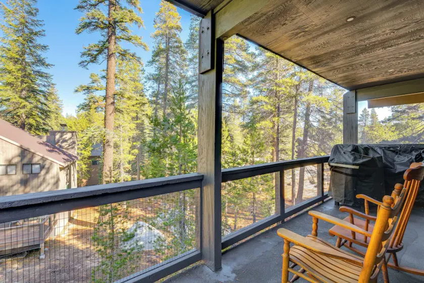 Ski-In/Ski-Out Retreat w/ Sauna in Bear Valley! - Image 1