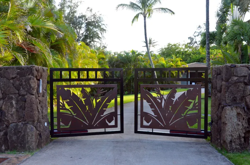 Hale Pono- Oceanfront, private, gated, great views, AC, large property - Image 1