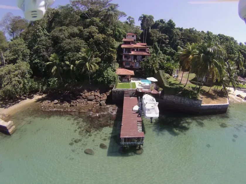 Wonderful house by the water in Angra dos Reis. - Image 1