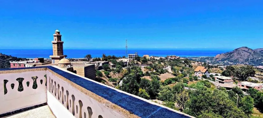 Superb F2 Apartment With INCREDIBLE Panoramic View - Image 1