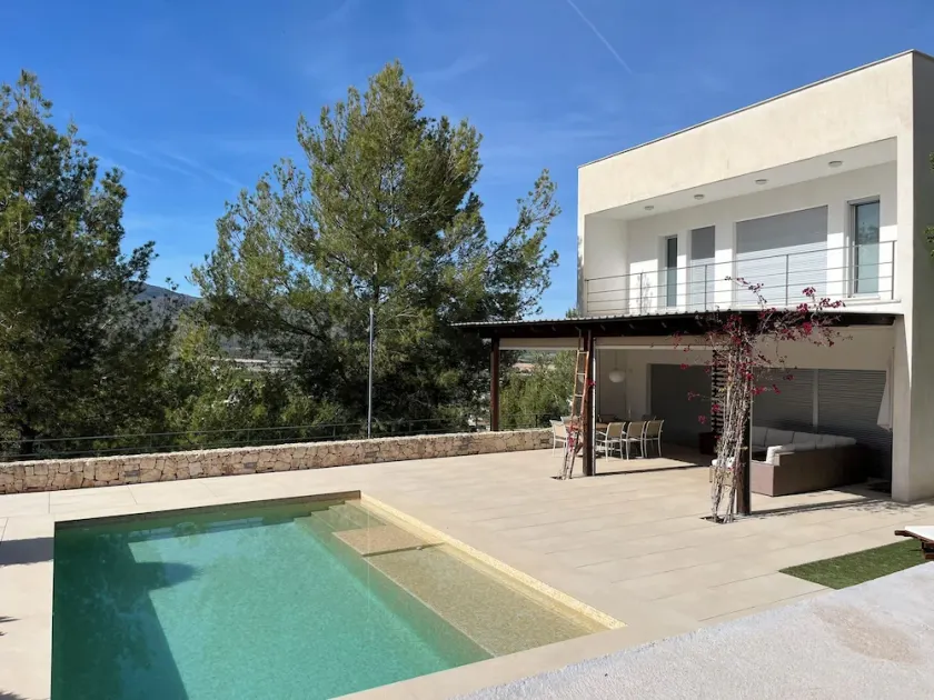 Villa de Lujo Situada en un Entorno Rural de Ensueño - Image 1