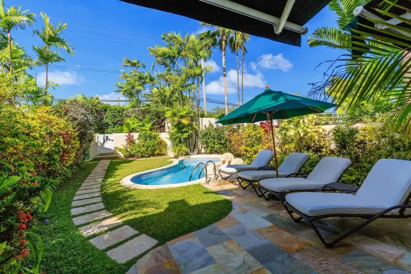 Steps from Mullins Beach 4 bed townhouse - Image 1