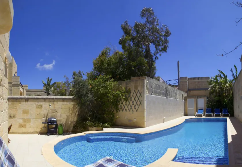 Tilmun, Airconditioned, 5 Bedroomed Ferme avec piscine - Image 1