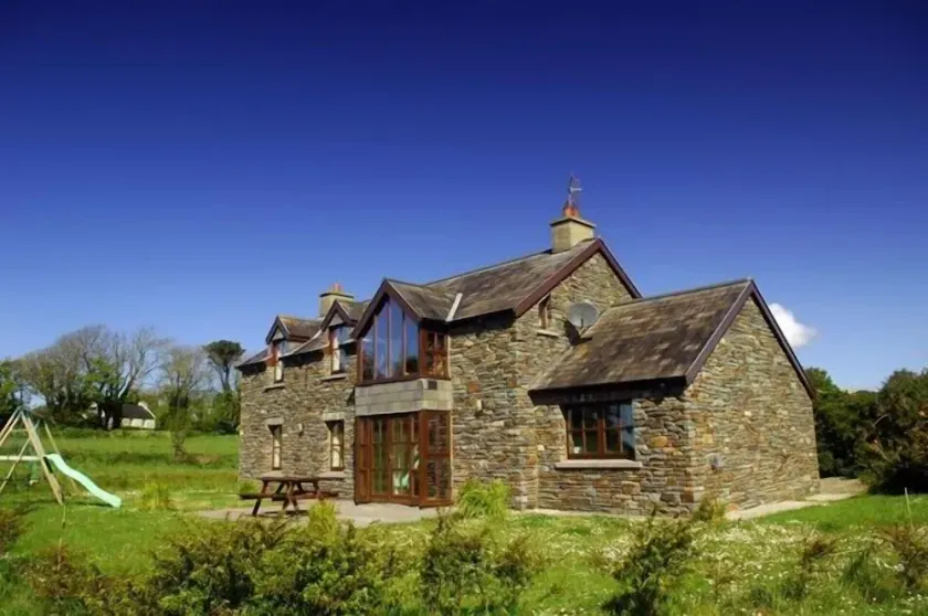 Stunning large stone cottage on the Wild Atlantic Way with sea views and WI-FI - Image 1