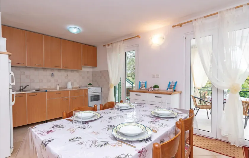 Lovely Apartment In Osobljava With Wifi - Image 1