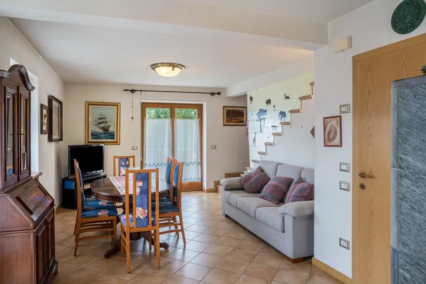 Ferienwohnung \"Villa Fiore\" mit Bergblick, 2 privaten Terrassen und WLAN - Image 1