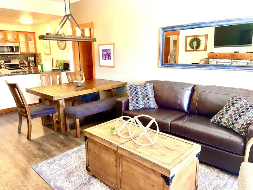 Mammoth Village Condo - Image 1