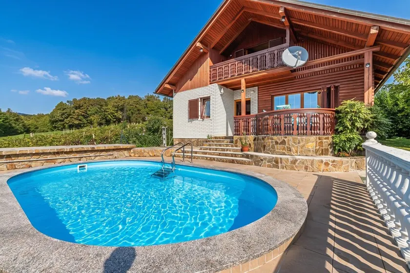 Pool Chalet Adonis w/ Panoramic Views - Happy Rentals - Image 1