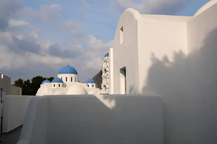 Aegean Studios Perissa - Image 1