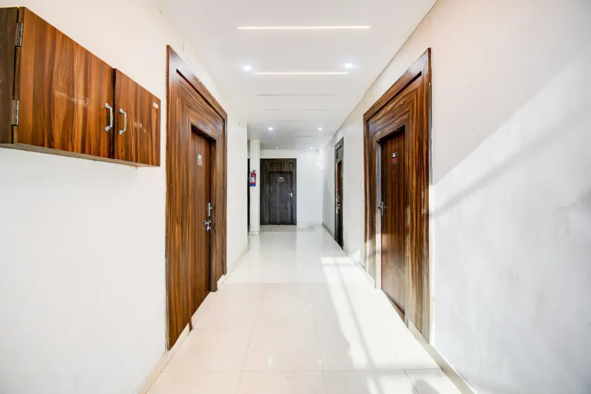 Hotel O Gorakhpur Industrial Area Formerly Shaurya Inn - Image 1