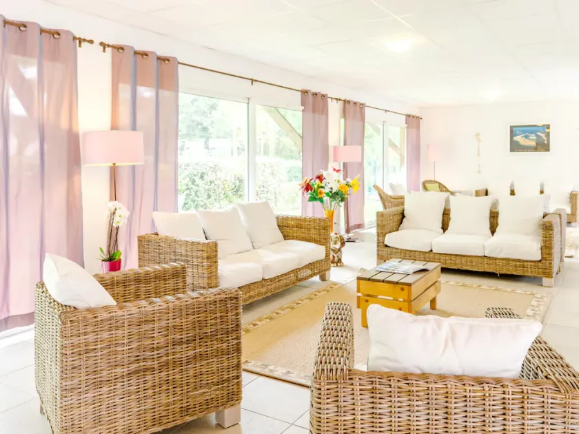 Lakeside Maisonette Retreat - Image 1