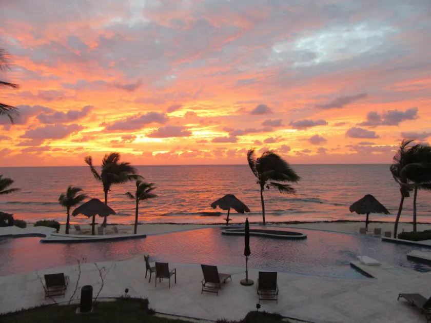 Peaceful Oceanfront Paradise - 100 Feet from Caribbean! - Image 1