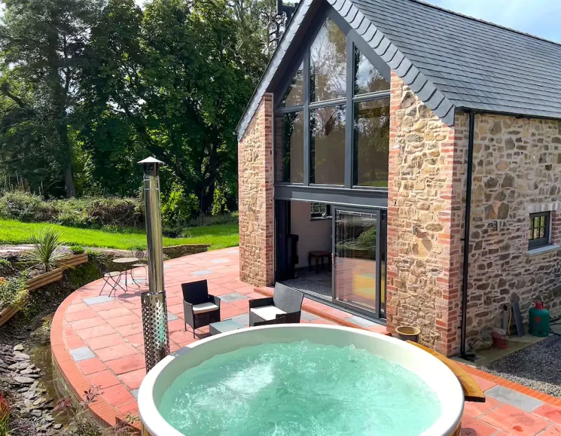 Gloriously rural, Y Felin is a fantastic luxury barn conversion in Pembrokeshire - Image 1