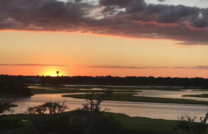 Waterfront: Dock Access, Walk to Beach, Pier & Shops, 5BR, Sunset view / 10% off - Image 1