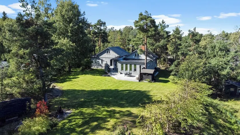 Modern house 15 min from Center of Stockholm - Image 1