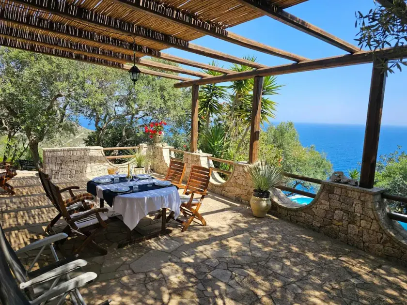 Primaluce, eksklusive villa med udsigt over havet, med fantastisk udsigt - Image 1