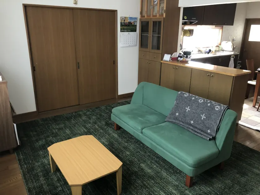 30 Sekunden zu Fuß vom Bahnhof entfernt!Vierbettzimmer, Küche vorhanden, Farm Tour ist ebenfalls verfügbar - Image 1