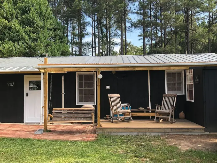 Cabin at Meadow Springs, lakes and walks on 51+acres in Warrenton GA - Image 1