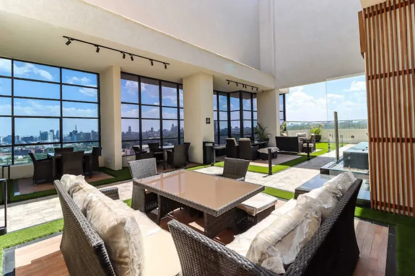 Elite Residences View Palace Apartments - Image 1