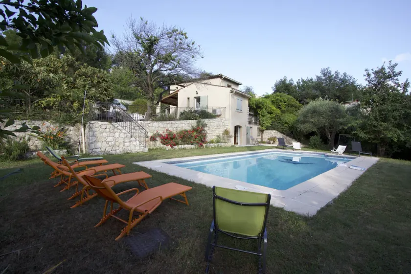 Maison climatisée piscine jardin arboree 10 personnes - Image 1