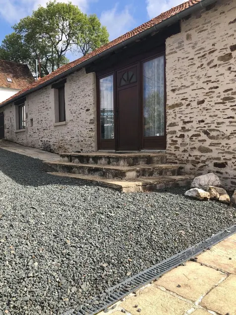 Detached 3 bedroom house  - Image 1