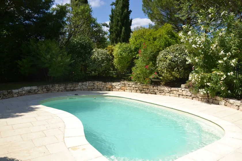 Hermosa casa con encanto 4 orejas con piscina privada en el río - Image 1