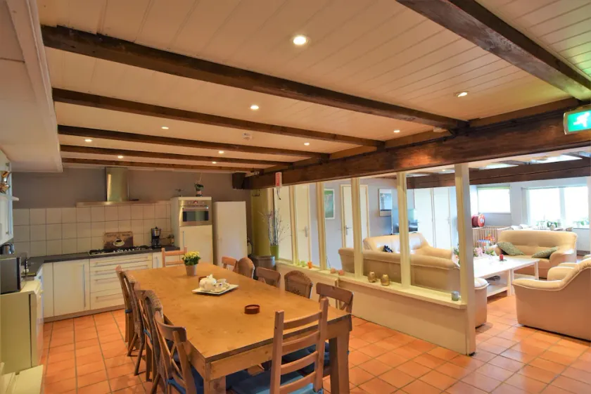 Farmhouse in Oosterwijk by River Linge - Image 1