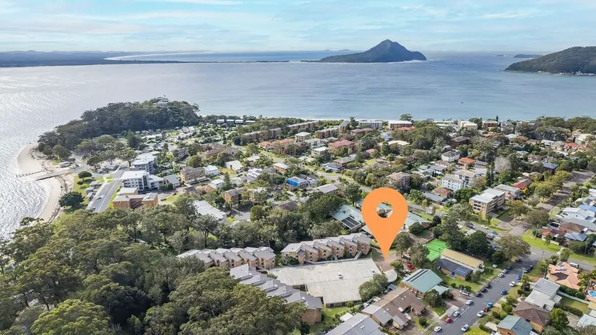 32 'Bay Parklands', 2 Gowrie Avenue - fantastisk enhed med aircondition, pool, tennisbane og spa - Image 1