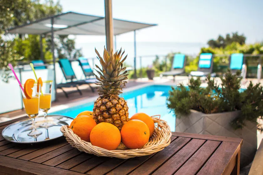 ☆ Luxury apartment ☆ Heated pool ☆ Private parking - Image 1