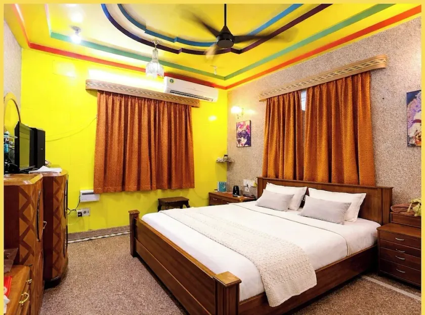 Gopal Residency near Keli Kunj & ISCKON - Image 1
