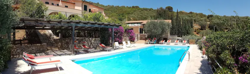 Studio dans une résidence avec piscine. Position panoramique avec vue sur la mer - Image 1