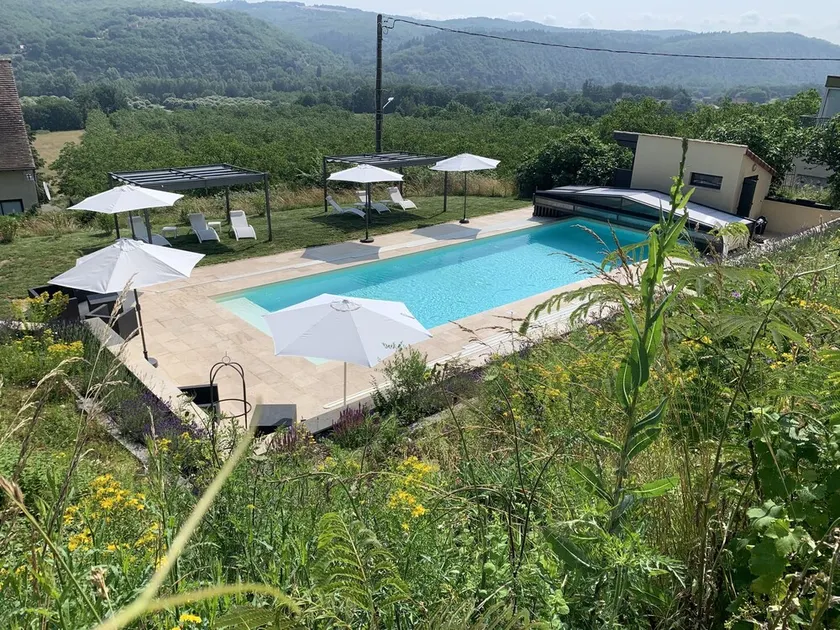 Appartement avec grande terrasse privative, jardin et piscine partagés - Image 1