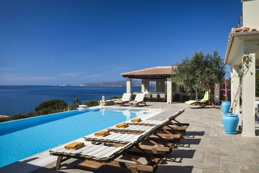 Stunning large luxury villa with amazing sea views! - Image 1
