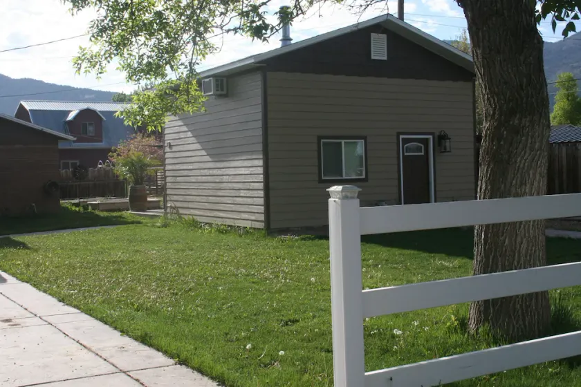 Layton Loft Bed and Breakfast - Image 1