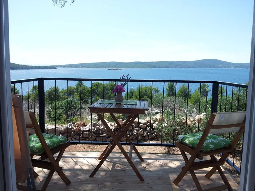 Secluded family friendly house Milna, Brac - 12229 - Image 1